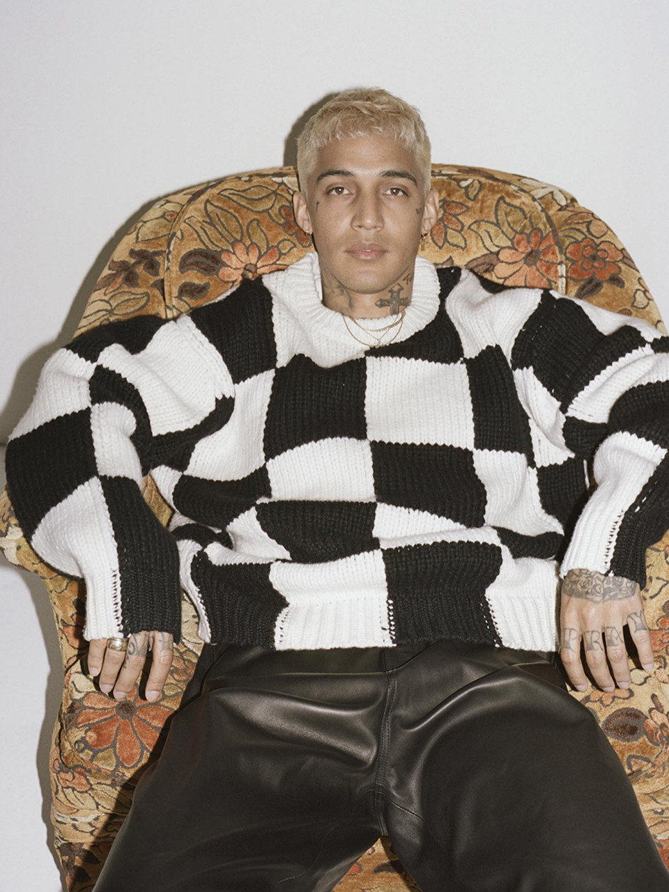 DEMIT OMPHROY - Image 1 Part 1