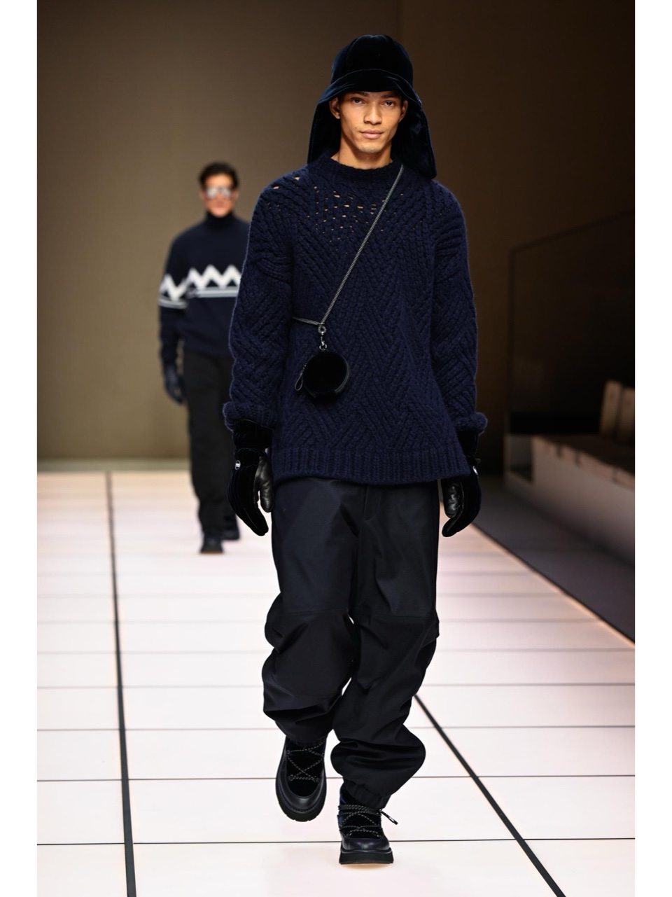 JERANIMO VAN RUSSEL - Image 1 Part 1