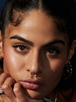 JESSIE REYEZ