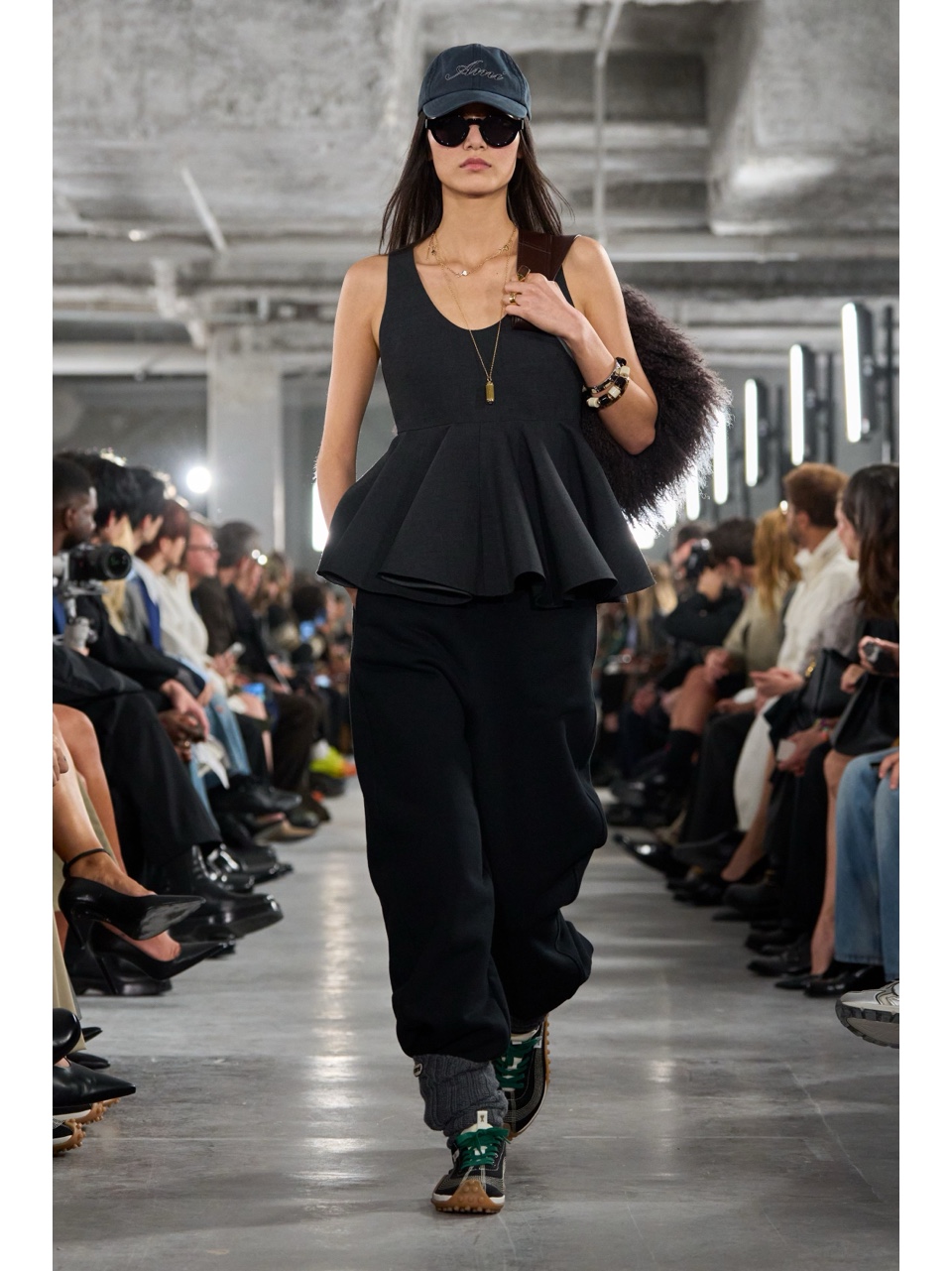 Qiuyue Li - Image 3 Part 2