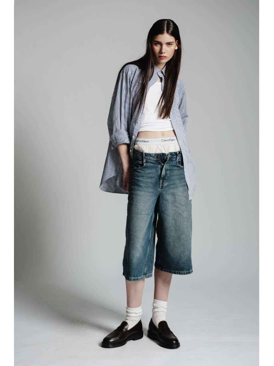 TEA GRABIC - Image 4 Part 1