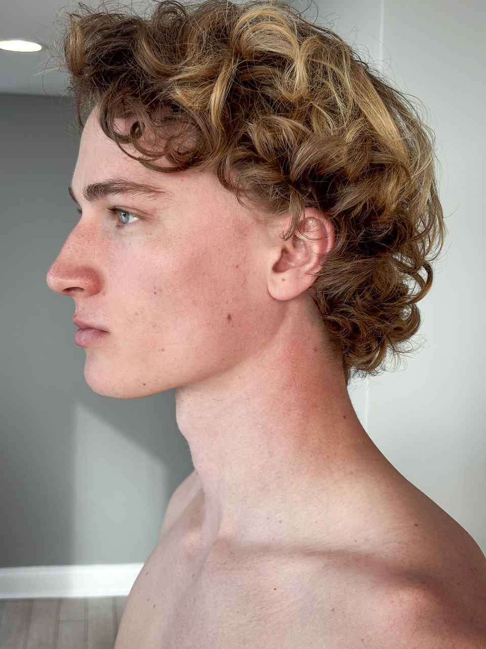 HAYZE ADAMS - Image 3