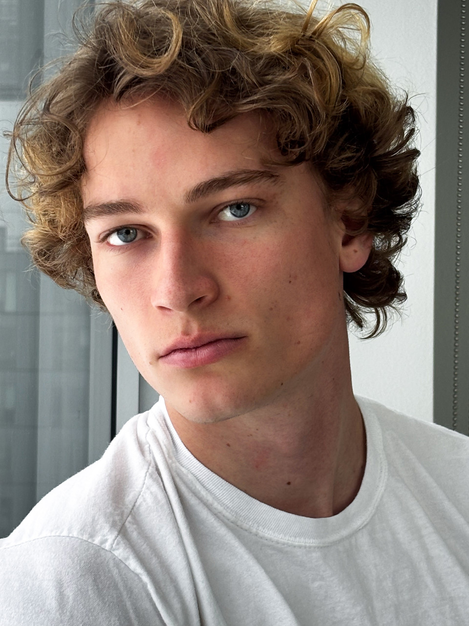 HAYZE ADAMS - Image 0