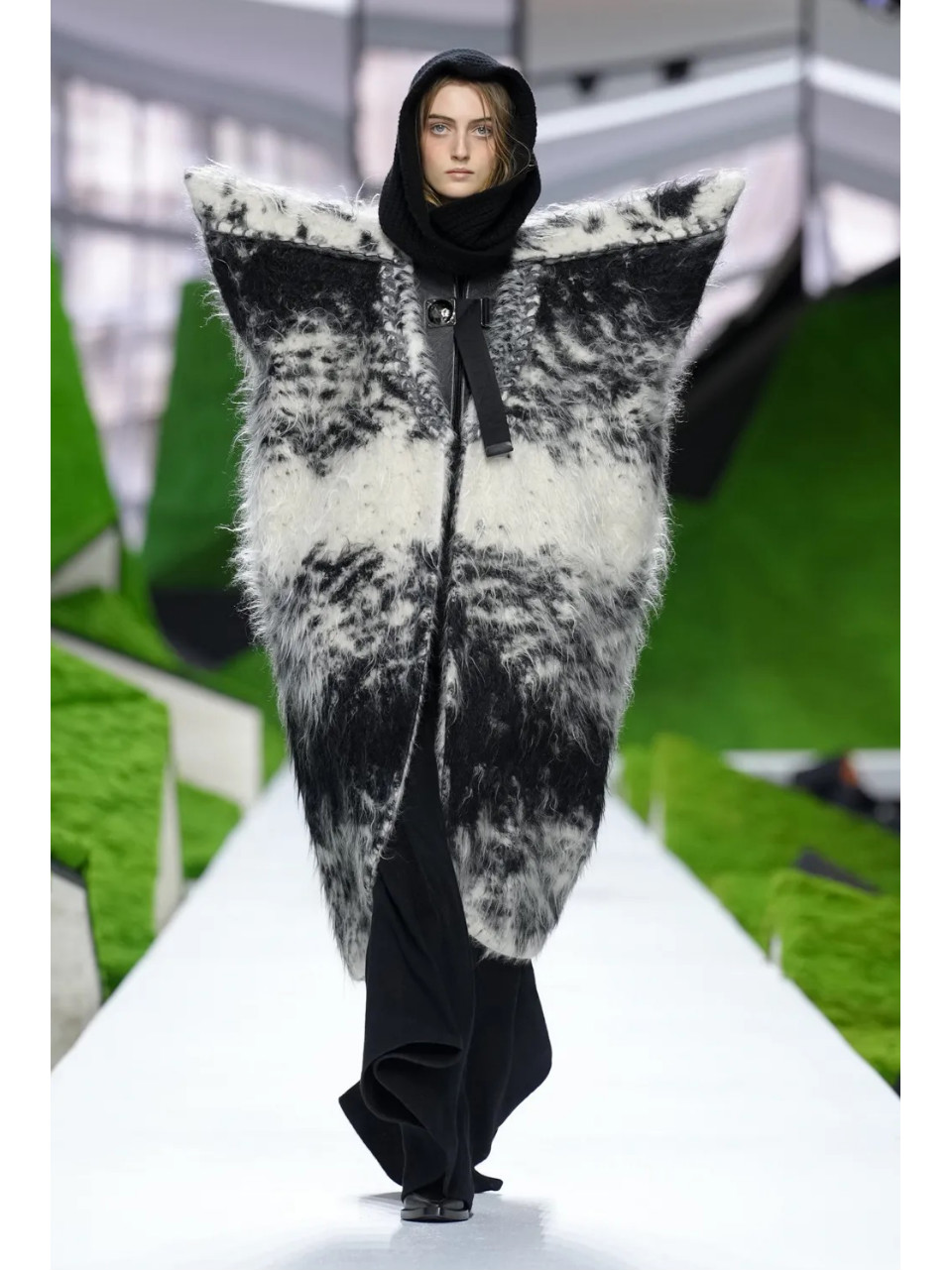 Frauke Nijs - Image 2 Part 2