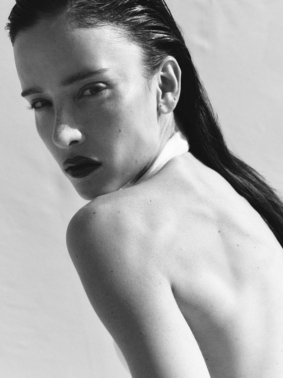 Livia Nunes - Image 12
