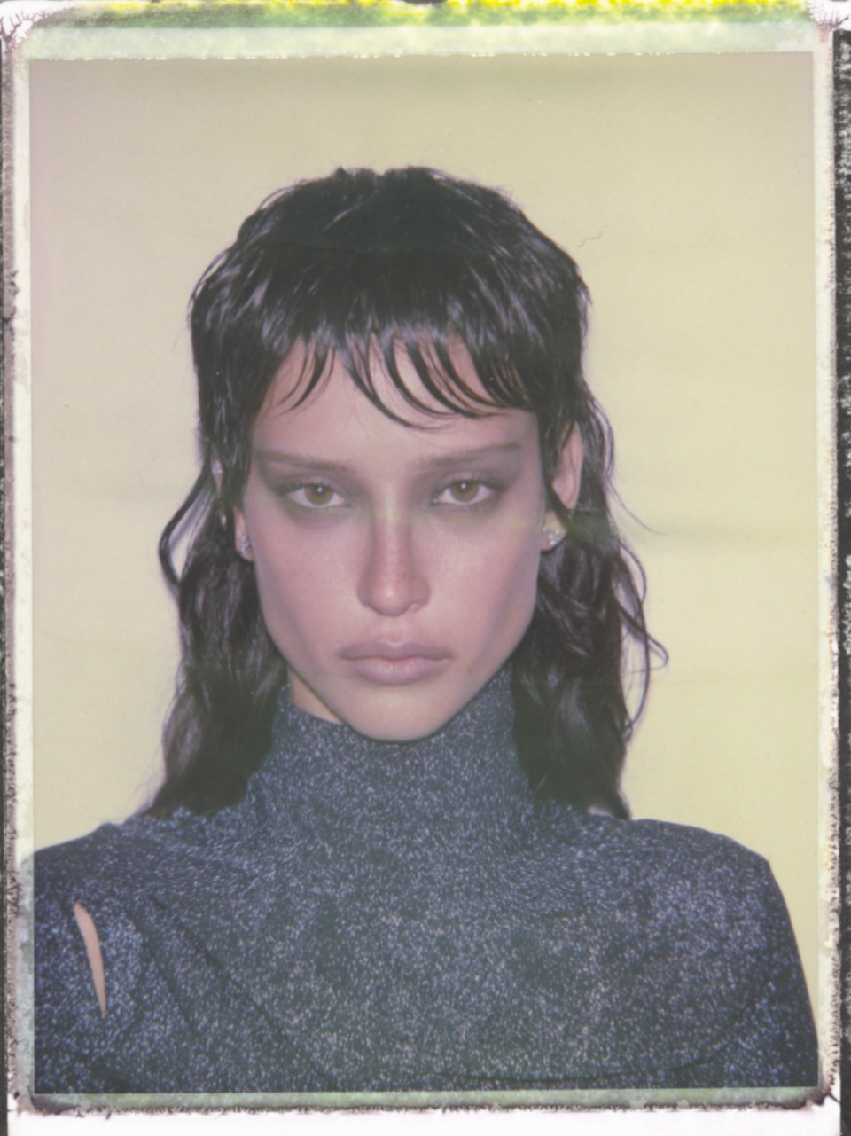 Livia Nunes - Image 11 Part 1