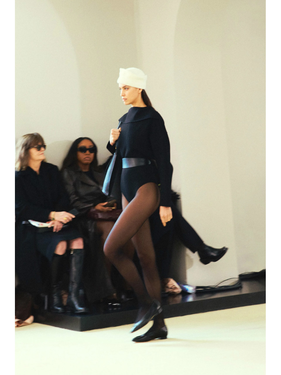 IRINA SHAYK - Image 4 Part 2