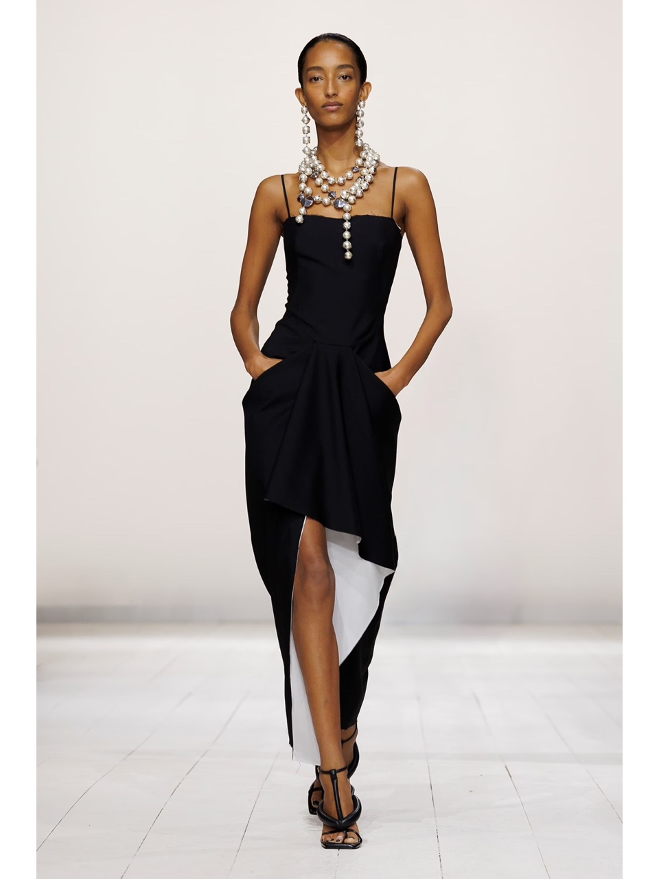 MONA TOUGAARD - Image 1 Part 1