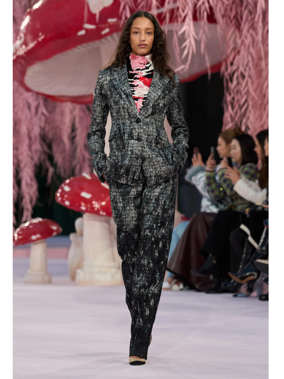 MONA TOUGAARD - Image 5 Part 2