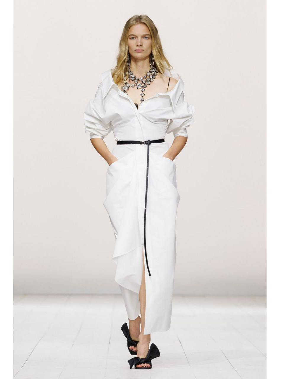 CAITLIN SOETENDAL - Image 8 Part 1