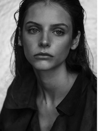 Үлкен жынысты жігіттердің фотосы